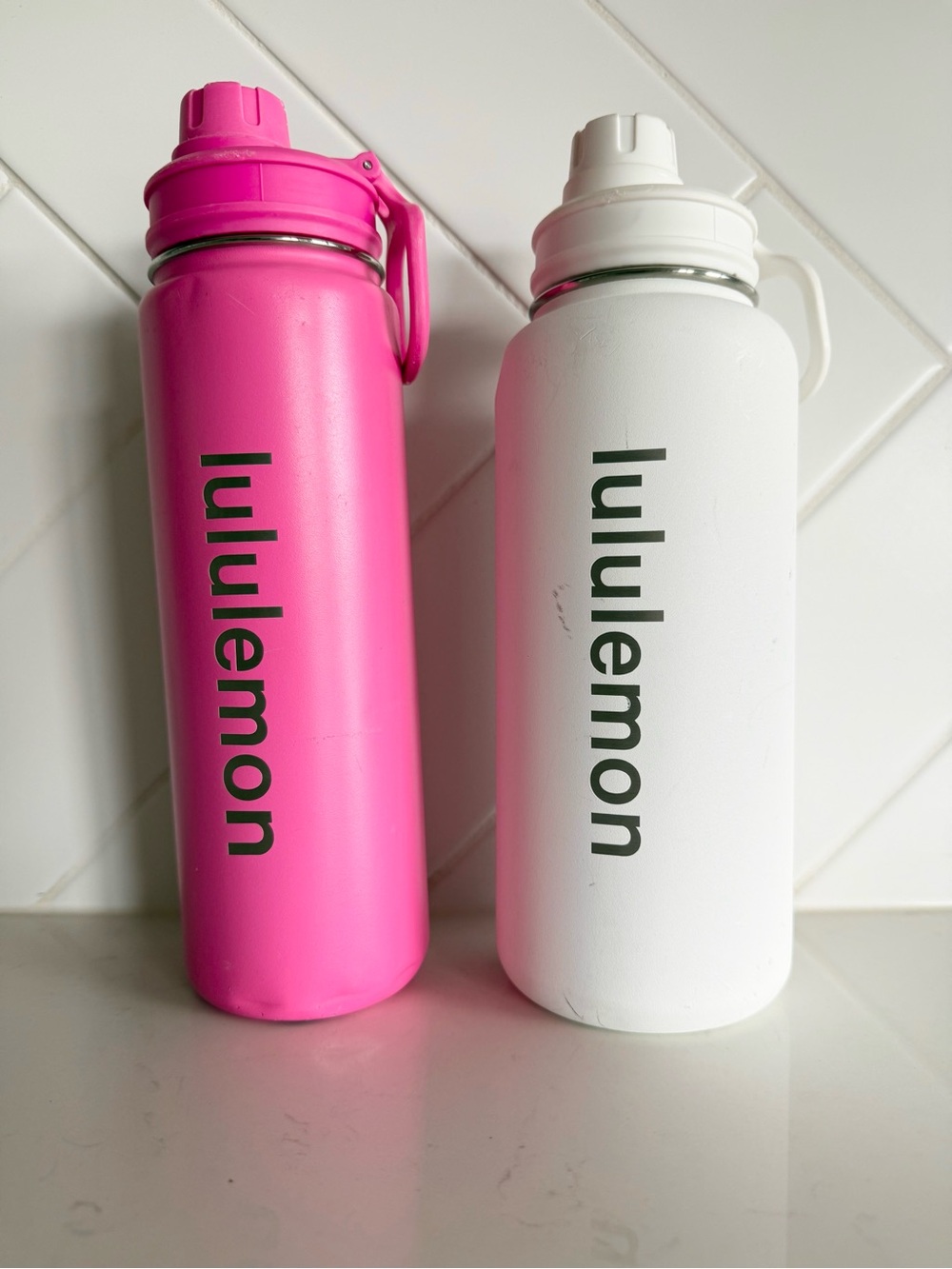 lululemon water bottle x2